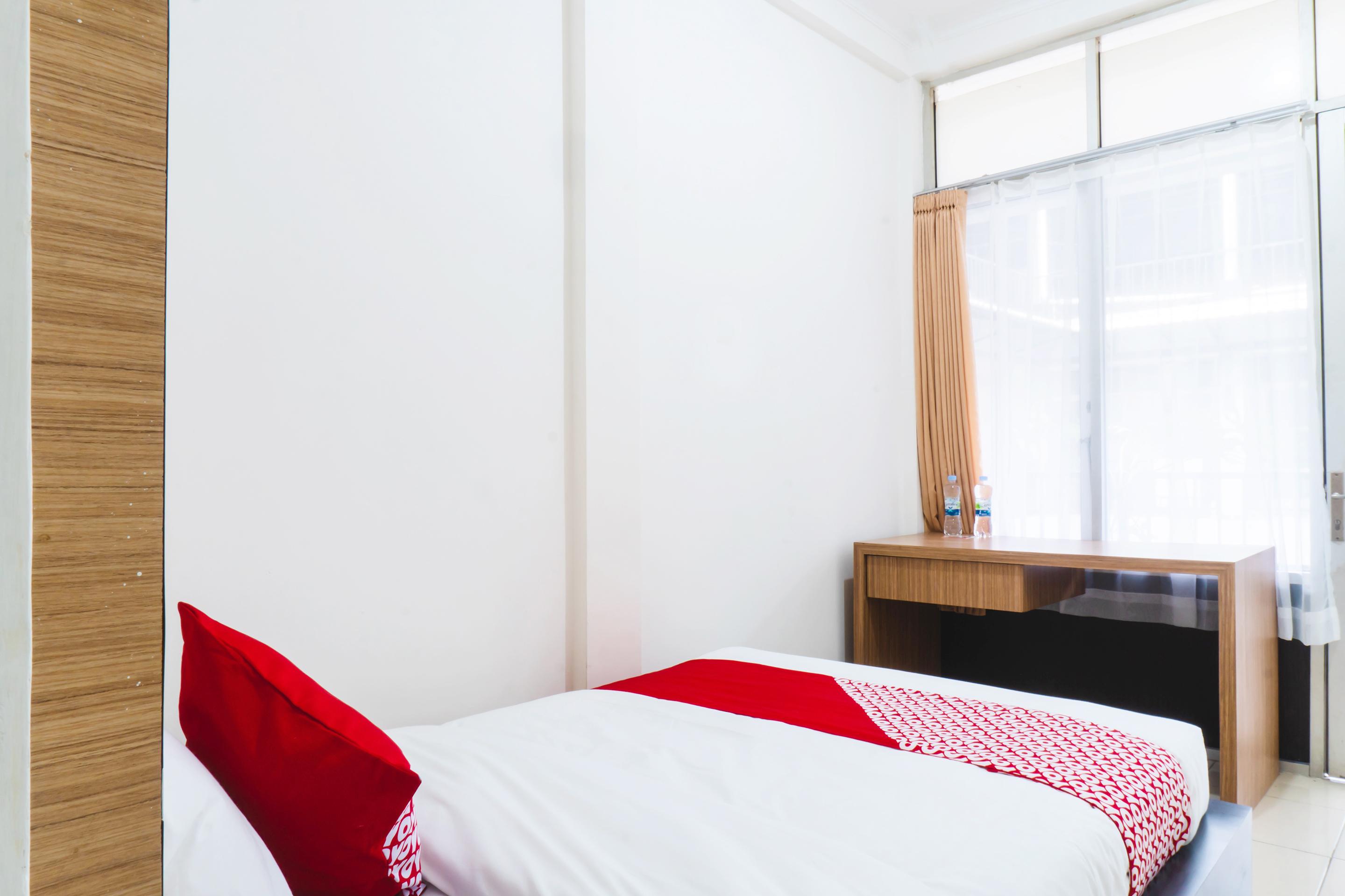 Super Oyo 617 Sukaraja Residence Syariah Bandung Ngoại thất bức ảnh